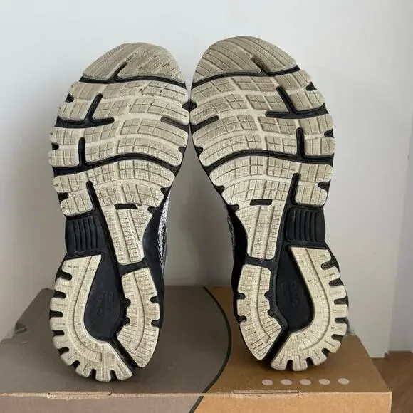 Brooks Adrenaline 19 Black/White Women Running Sneakers - SZ 9 - Picture 12 of 13